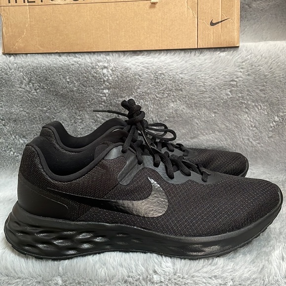 Nike - Men’s Sneakers - Picture 2 of 9